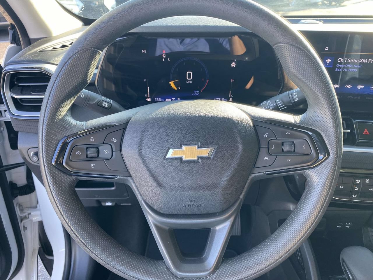 Used 2025 Chevrolet TrailBlazer LT AWD/4WD image 27