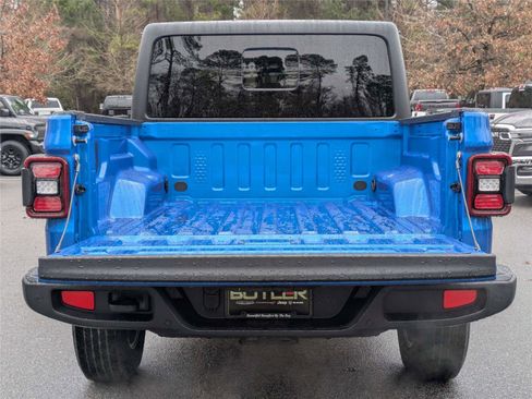 New 2026 Jeep Gladiator Sport image 13