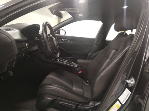 Used 2025 Honda Civic Sport image 10