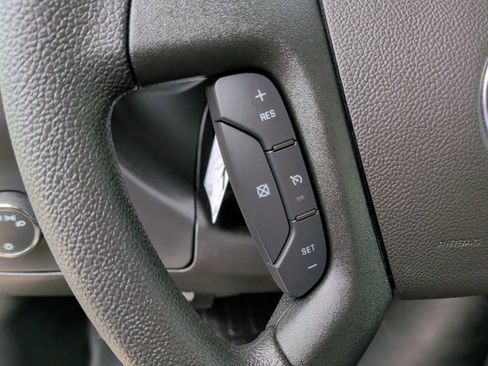 New 2025 Chevrolet Express 2500 w/ Safety Package RWD image 18