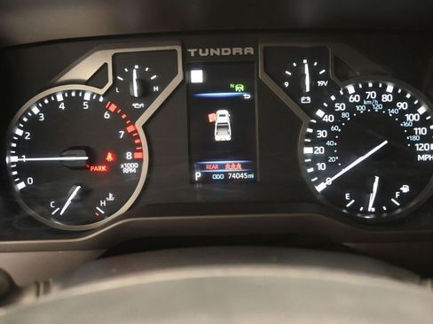 Used 2023 Toyota Tundra Limited AWD/4WD image 7