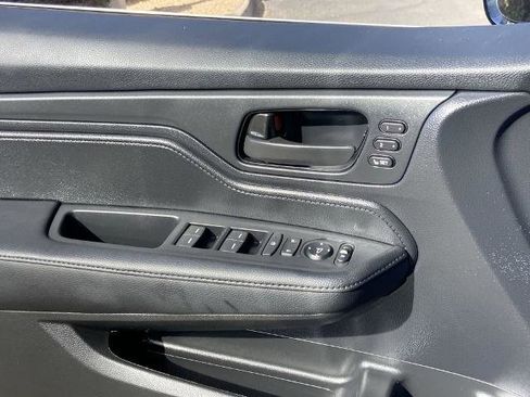 Used 2025 Honda Odyssey Sport-L image 19