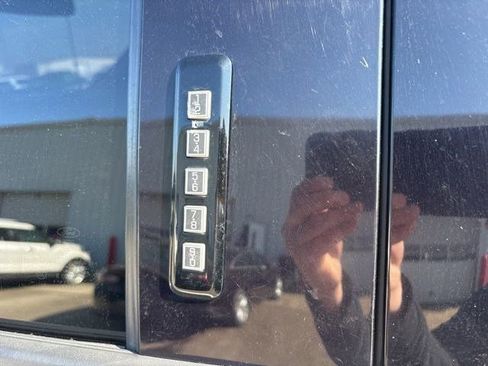 Used 2021 Ford F250 Lariat w/ Lariat Value Package image 52