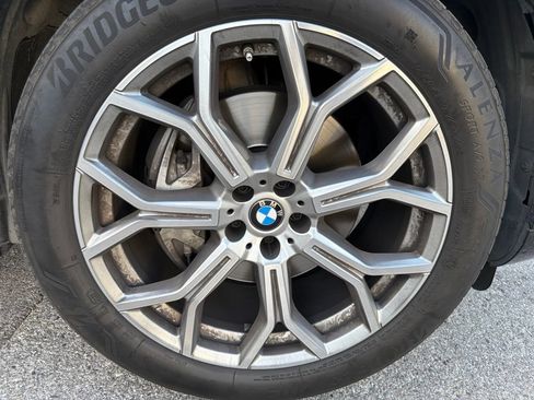 Certified 2023 BMW X7 xDrive40i w/ Executive Package AWD/4WD image 5