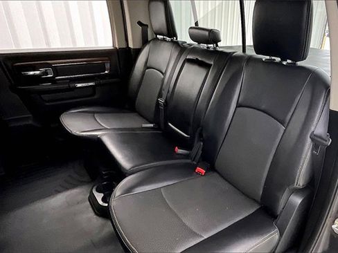 Used 2017 RAM 1500 Laramie image 19