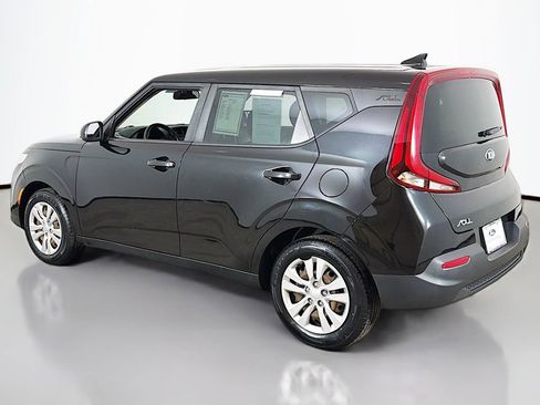 Used 2020 Kia Soul LX image 6