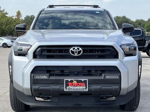 Used 2025 Toyota 4Runner SR5 RWD image 7