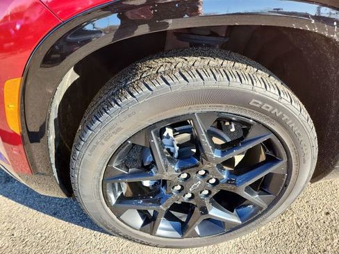 Certified 2024 Chevrolet Traverse RS image 33