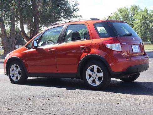 Used 2010 Suzuki SX4 Touring AWD/4WD image 7