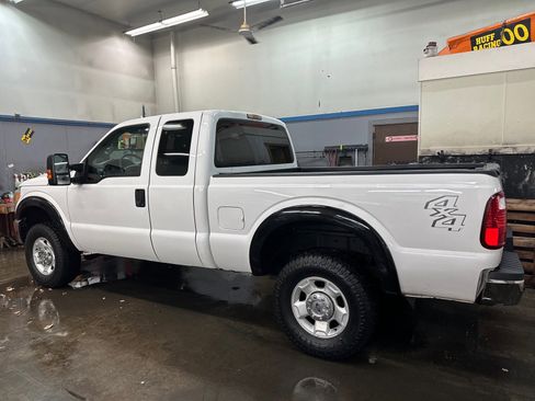 Used 2011 Ford F250 XLT w/ Snow Plow Prep Pkg image 3