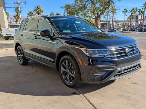 Used 2022 Volkswagen Tiguan SE image 7