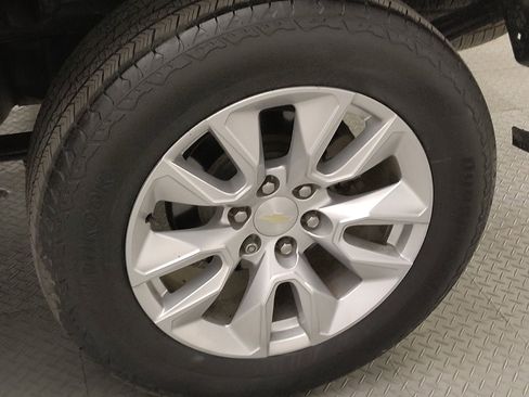 Used 2019 Chevrolet Silverado 1500 Custom w/ Infotainment Package image 31