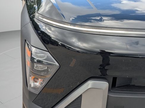 Used 2025 Hyundai Kona SEL FWD image 32