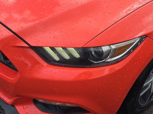 Used 2016 Ford Mustang GT image 14