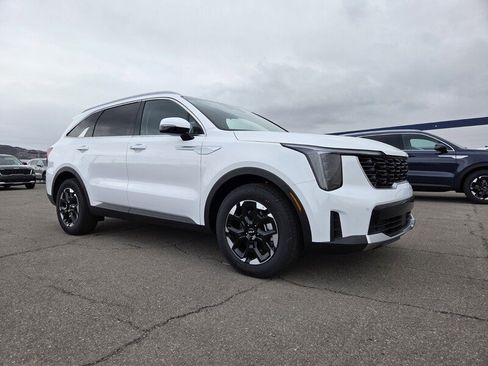 New 2026 Kia Sorento S FWD image 2