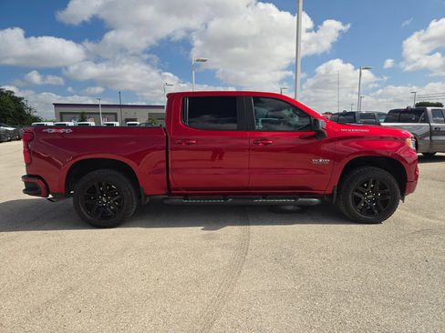 Used 2023 Chevrolet Silverado 1500 RST AWD/4WD image 2