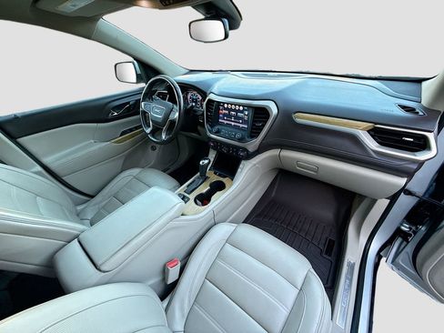 Used 2017 GMC Acadia Denali w/ Technology Package image 37