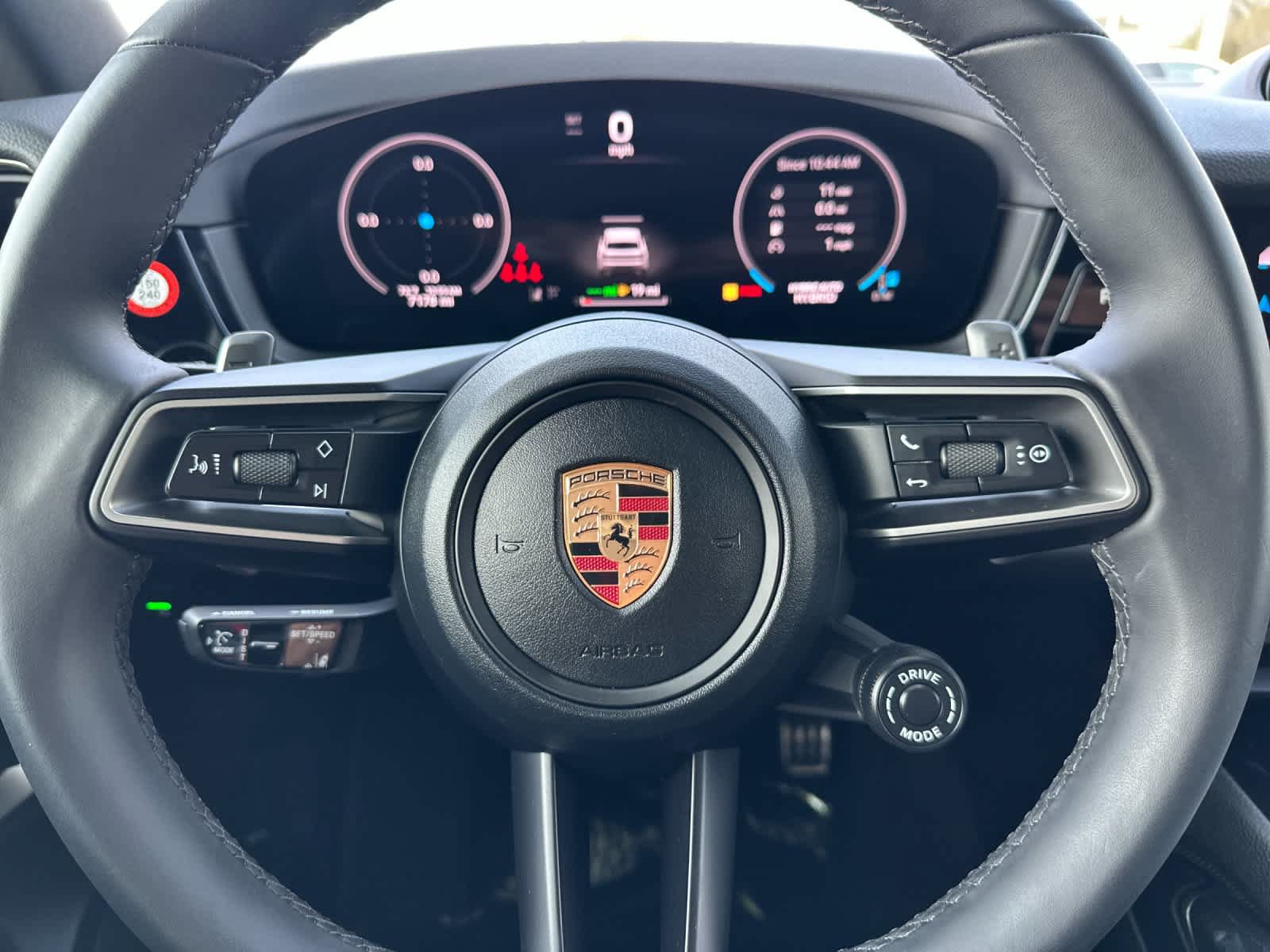 Certified 2025 Porsche Cayenne S AWD/4WD image 27