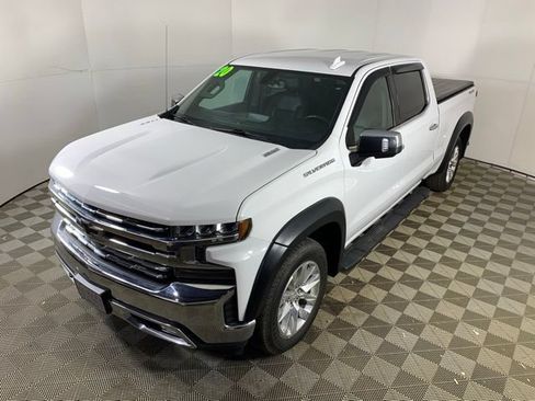 Used 2020 Chevrolet Silverado 1500 LTZ w/ LTZ Convenience Package AWD/4WD image 14