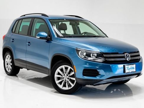 Used 2018 Volkswagen Tiguan Limited w/ Premium Package AWD/4WD image 6