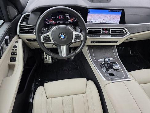 Used 2020 BMW X5 M50i w/ Premium Package image 13