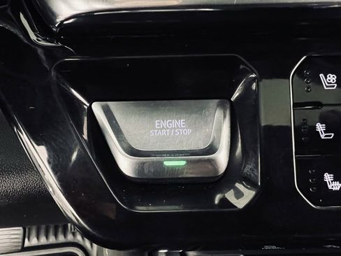 Used 2024 GMC Sierra 3500 Denali Ultimate image 26