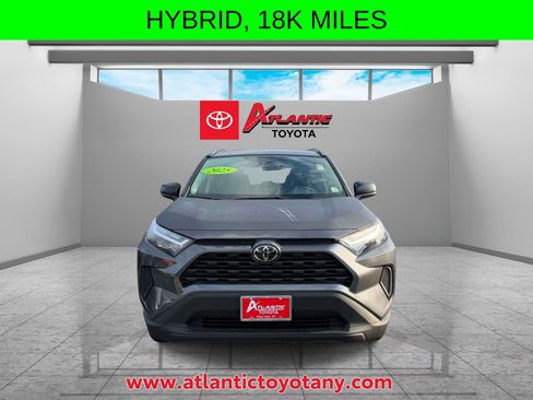 Certified 2025 Toyota RAV4 LE AWD/4WD image 2