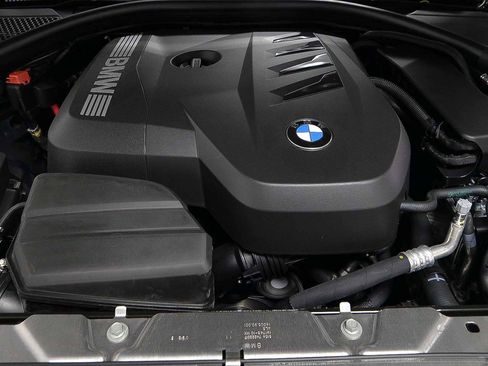 Used 2025 BMW 330i Sedan w/ Convenience Package image 16