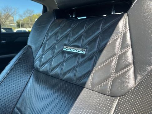 Used 2017 Toyota Tundra Platinum AWD/4WD image 15