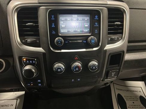 Used 2022 RAM 1500 Classic SLT image 3