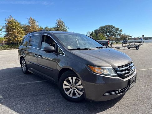 Used 2014 Honda Odyssey EX image 3
