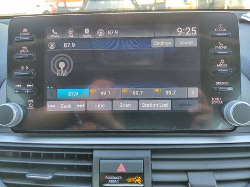 Used 2021 Honda Accord EX-L image 25