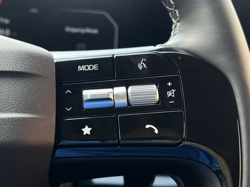New 2027 Kia Carnival SX Prestige FWD image 23