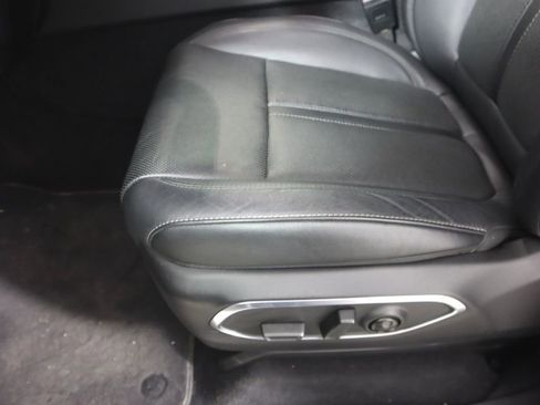 Used 2023 Jeep Wagoneer Series II w/ Premium Group I image 23