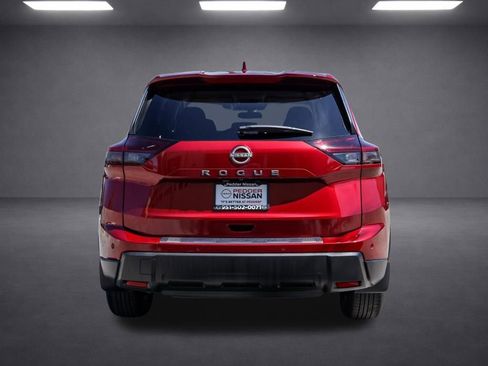 Used 2026 Nissan Rogue SV FWD image 5