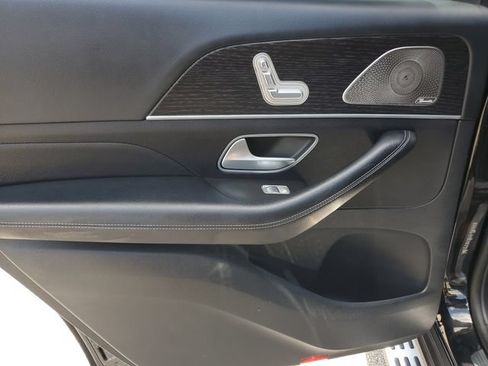 Used 2023 Mercedes-Benz GLS 450 4MATIC image 17