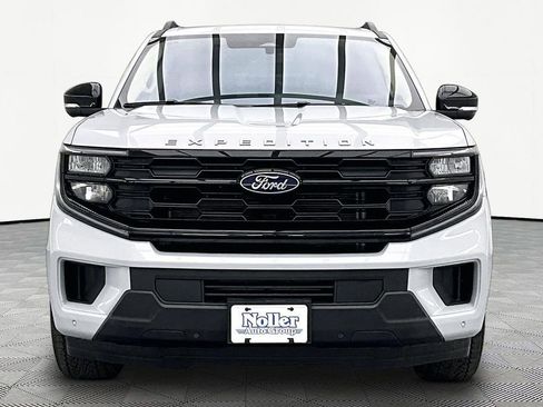 Certified 2025 Ford Expedition Max Active AWD/4WD image 3