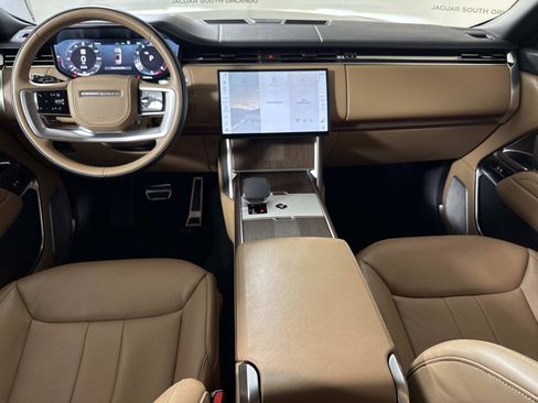 Used 2025 Land Rover Range Rover Long Wheelbase Autobiography AWD/4WD image 17