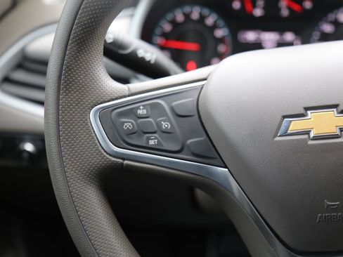 Used 2022 Chevrolet Malibu LT image 9