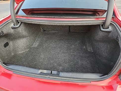 Used 2012 Dodge Charger SE RWD image 6