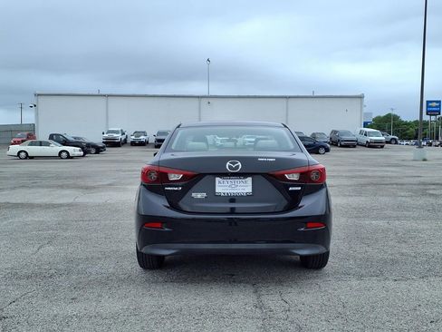 Used 2016 MAZDA MAZDA3 i Sport w/ Preferred Equipment Package FWD image 6