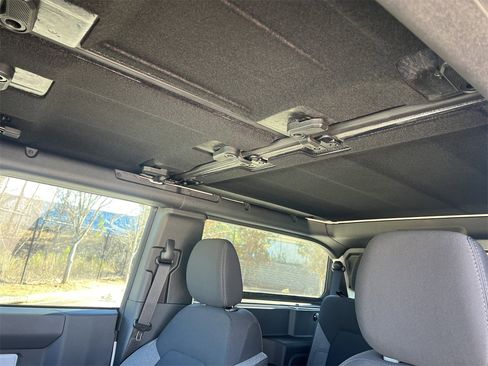 New 2025 Ford Bronco Base image 13