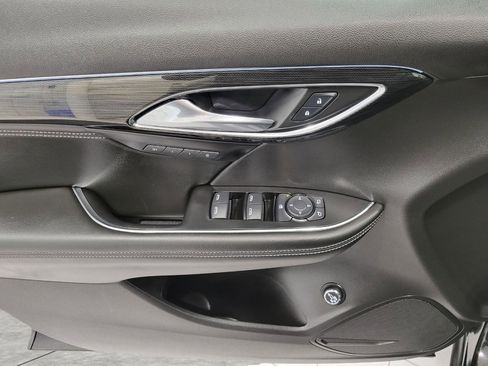 Used 2023 Buick Envision Essence image 25