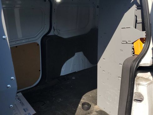 Used 2020 Ford Transit Connect XL FWD image 9