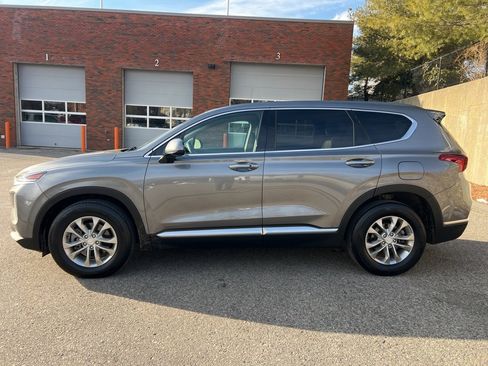 Used 2020 Hyundai Santa Fe SEL w/ Cargo Package image 2