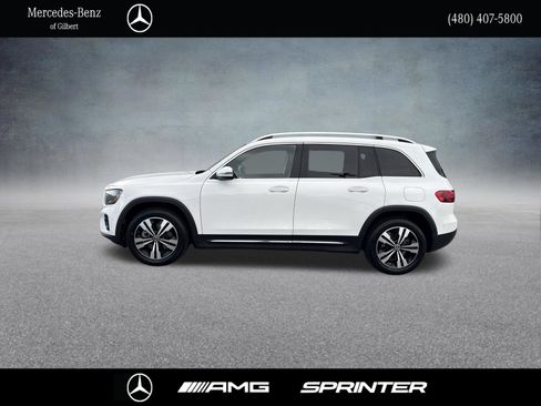 Used 2024 Mercedes-Benz GLB 250 image 3