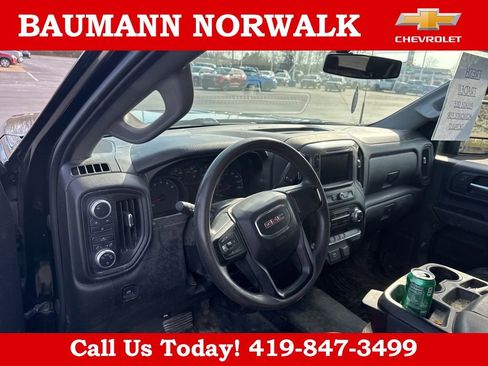 Used 2020 GMC Sierra 2500 4x4 Crew Cab w/ Convenience Package image 11