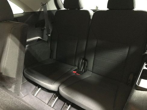 Used 2020 Kia Sorento FWD V6 image 19