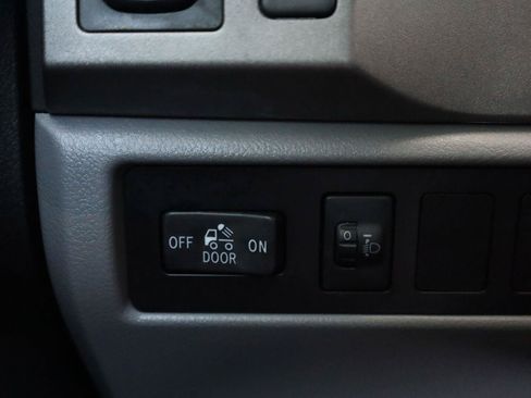Used 2012 Toyota Tundra 2WD Double Cab image 32