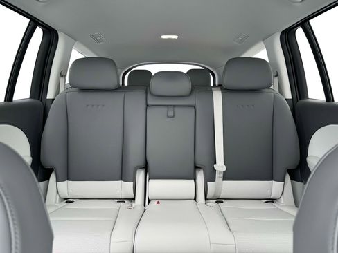 New 2026 Hyundai Ioniq 9 SEL image 16